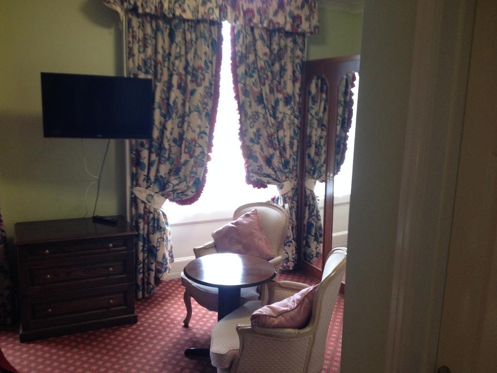 Templars Hotel And Restaurant Baldock Room photo